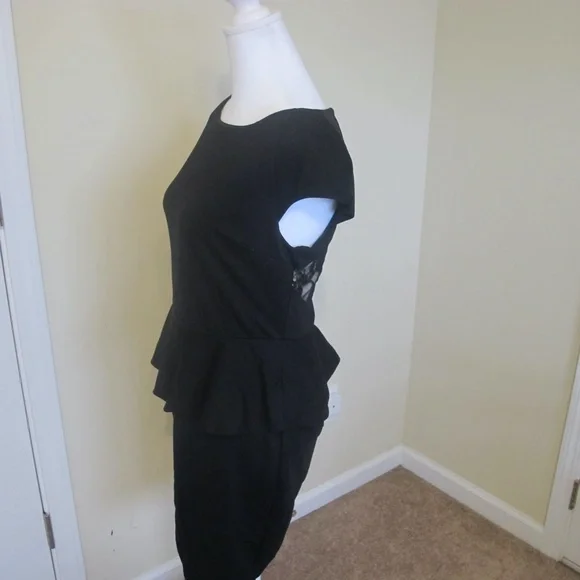 Express Women's Black Date Night Little Black Peplum Dress Size 8 EUC - Picture 5 of 8